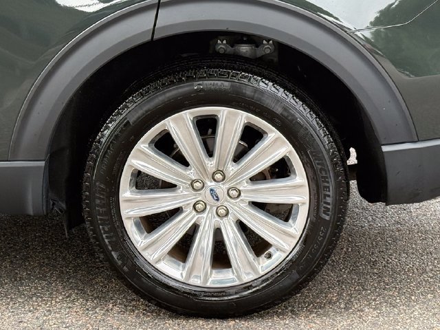 Used 2022 Ford Explorer Limited w/ Limited Technology Package AWD/4WD image 7