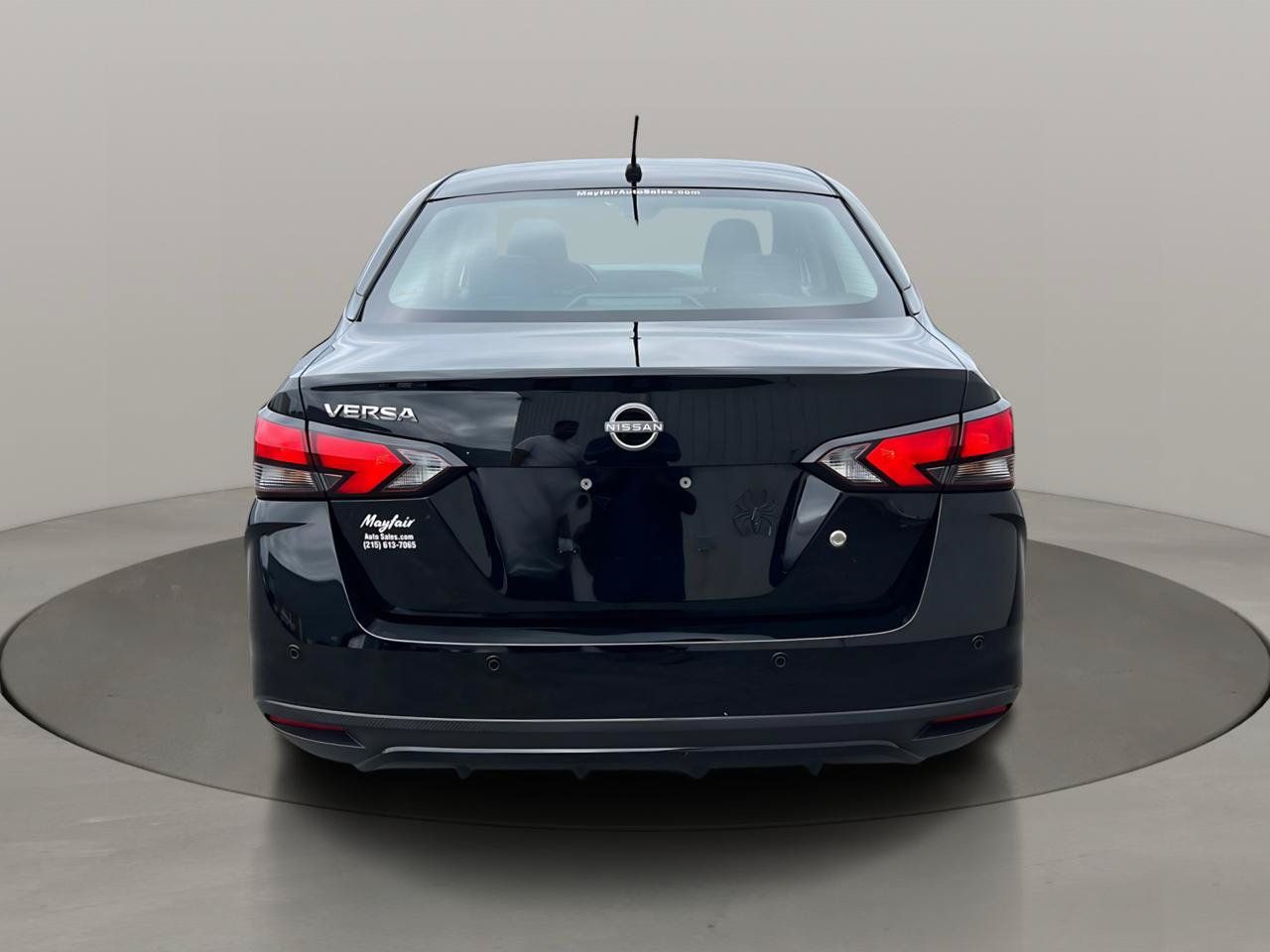 Used 2024 Nissan Versa S w/ S Plus Package FWD image 4
