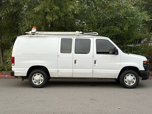 Used 2012 Ford E-150 and Econoline 150 RWD image 4