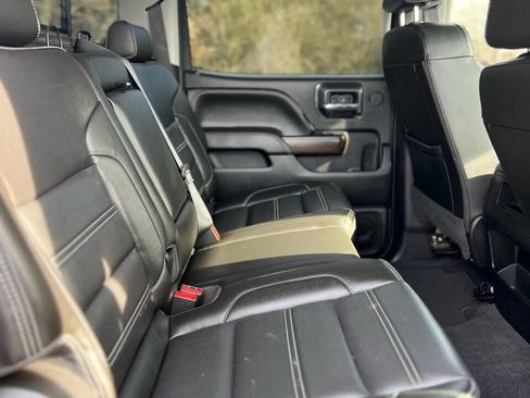 Used 2019 GMC Sierra 3500 Denali w/ Duramax Plus Package image 22