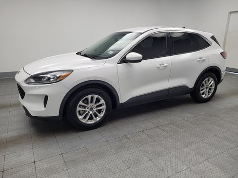 Used 2021 Ford Escape SE FWD image 2