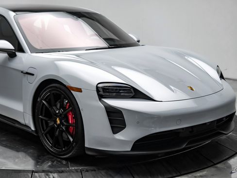 Used 2023 Porsche Taycan GTS w/ Premium Package image 23