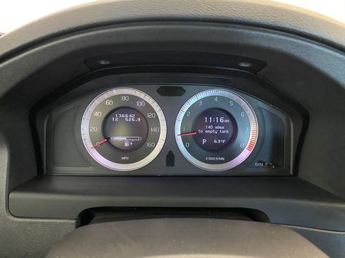 Used 2011 Volvo XC70 3.2 image 20