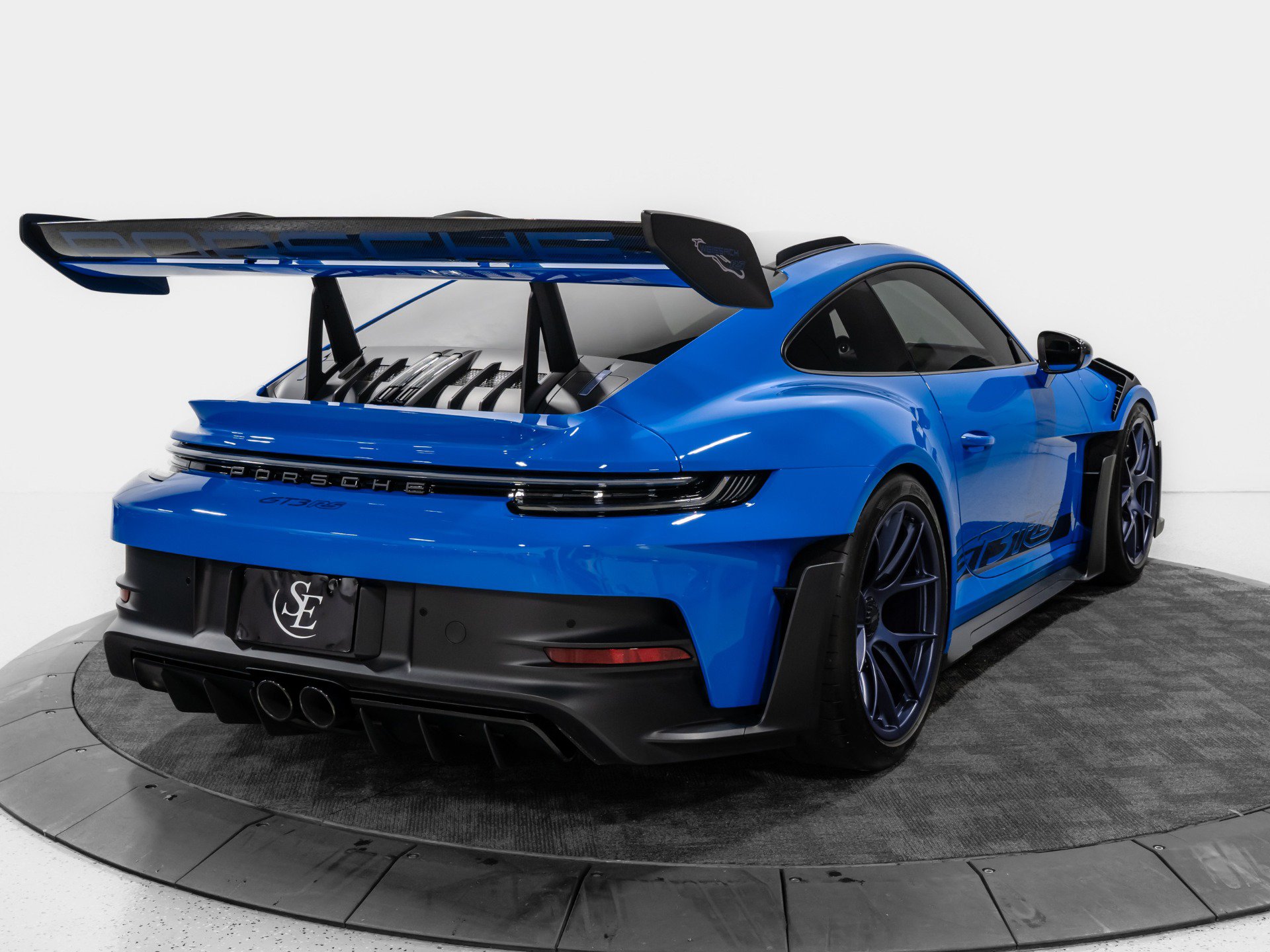 Used 2024 Porsche 911 GT3 RS RWD image 8