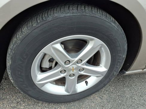 Used 2023 Chevrolet Malibu LT image 8