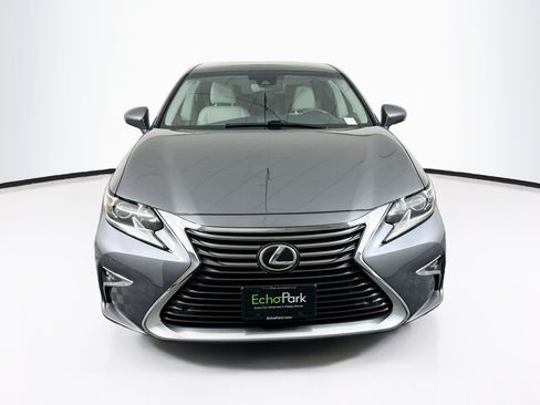 Used 2018 Lexus ES 350 w/ Navigation System Package FWD image 2