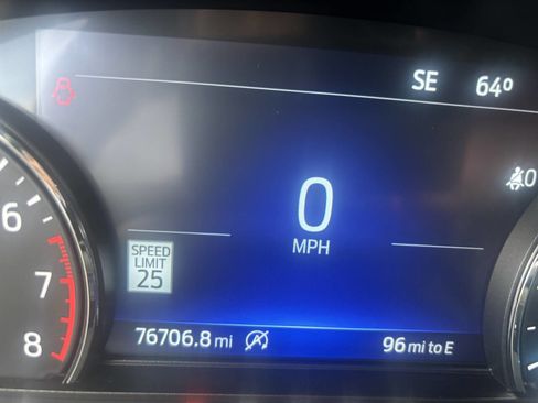 Used 2021 Ford Explorer XLT w/ Equipment Group 202A image 20