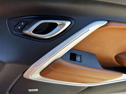 Used 2019 Chevrolet Camaro SS image 33