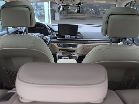 Used 2021 Audi Q5 e Premium Plus w/ Premium Plus Package image 34