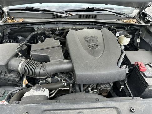 Used 2021 Toyota Tacoma SR5 w/ Trail Edition AWD/4WD image 19