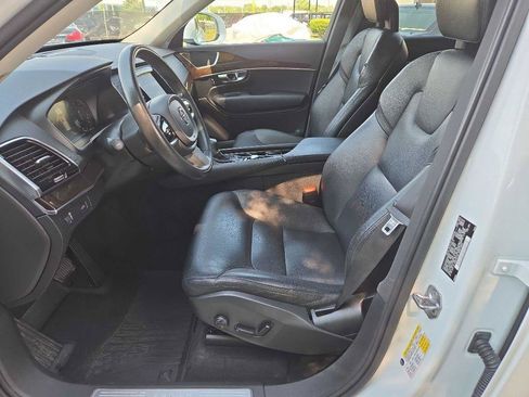 Used 2017 Volvo XC90 T6 Momentum w/ Vision Package AWD/4WD image 11