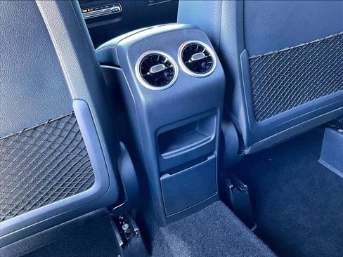 Used 2025 Mercedes-Benz GLA 250 image 25