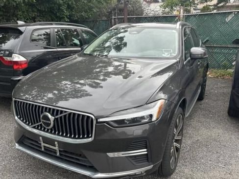 Used 2023 Volvo XC60 B5 Ultimate AWD/4WD image 2
