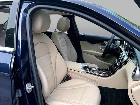 Used 2021 Mercedes-Benz C 300 Sedan image 9