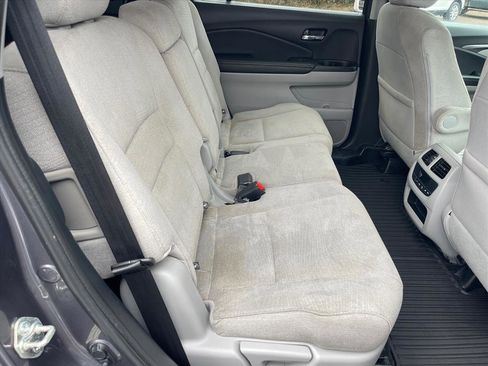 Used 2016 Honda Pilot EX image 18