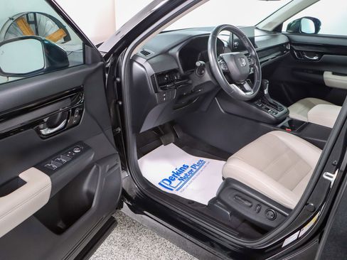 Used 2023 Honda CR-V EX-L image 3