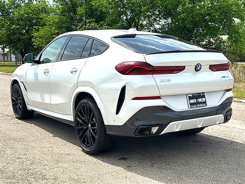 New 2026 BMW X6 xDrive40i w/ Climate Comfort Package AWD/4WD image 6