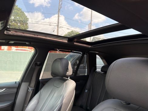 Used 2017 BMW X5 xDrive40e AWD/4WD image 13