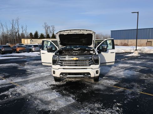 New 2026 Chevrolet Silverado 3500 High Country w/ High Country Premium Package image 25