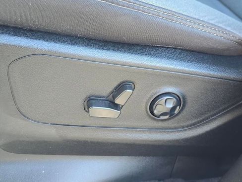 Used 2021 RAM 1500 Big Horn image 12