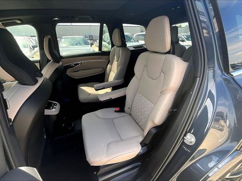 New 2026 Volvo XC90 B6 Plus w/ Protection Package Premier image 19