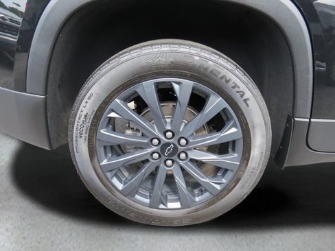 Certified 2023 Chevrolet Traverse RS FWD image 11