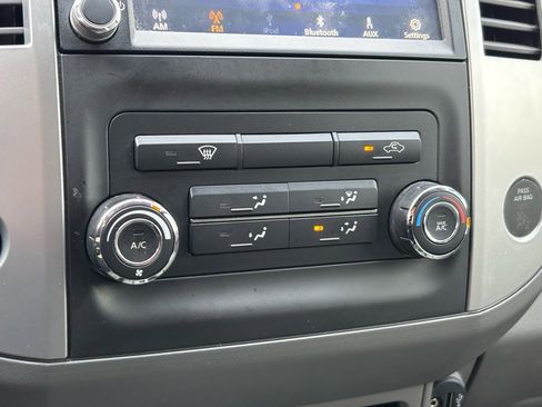 Used 2020 Nissan Frontier SV w/ SV Utility Package image 15