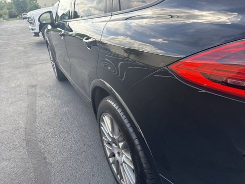 Used 2017 Porsche Cayenne Platinum Edition AWD/4WD image 18