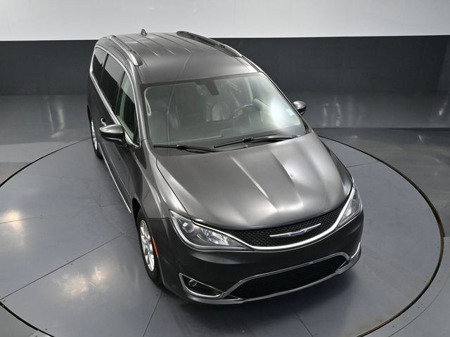 Used 2020 Chrysler Pacifica Touring-L FWD image 45