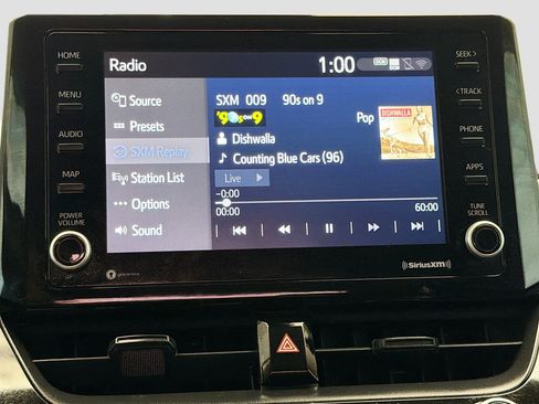 Used 2022 Toyota Corolla LE image 9