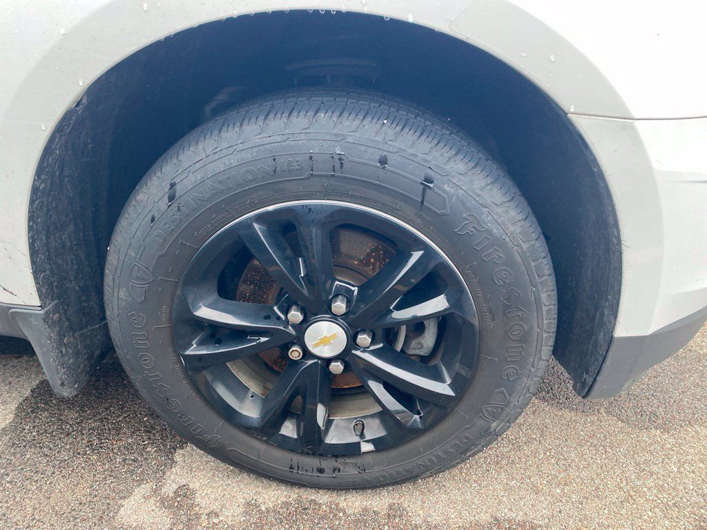 Used 2017 Chevrolet Equinox LT w/ True North Edition AWD/4WD image 5
