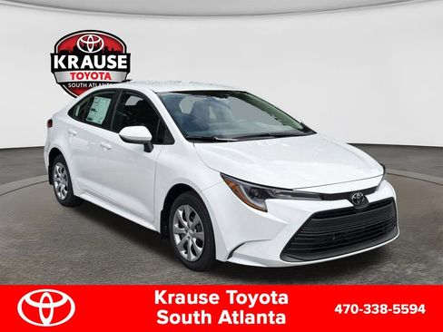 New 2026 Toyota Corolla LE FWD image 3