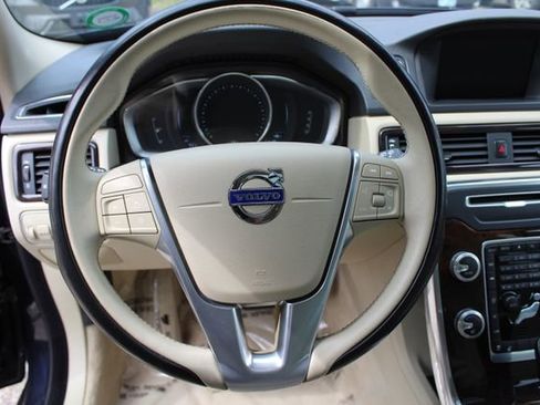 Used 2016 Volvo XC70 T5 Premier w/ Proximity Package AWD/4WD image 27
