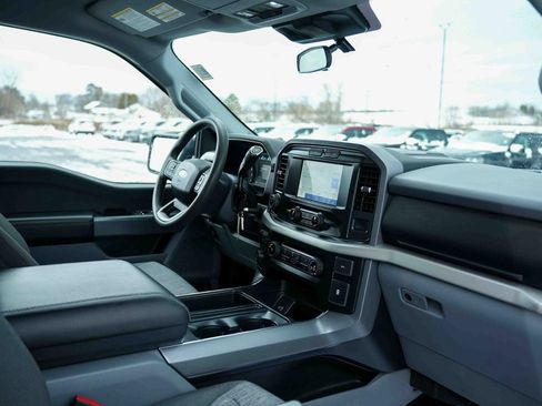 Used 2022 Ford F150 XLT w/ XTR Package image 13