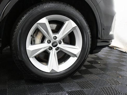 Used 2021 Audi Q7 3.0T Premium image 37