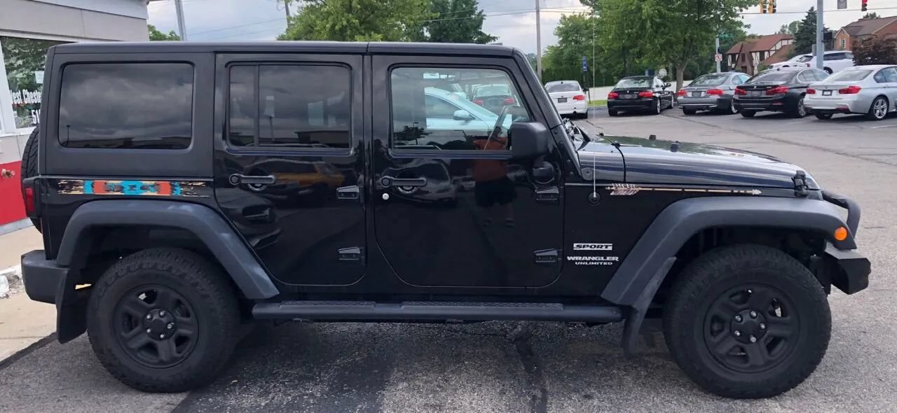 Used 2015 Jeep Wrangler Unlimited Sport w/ Mopar Black Appearance Group AWD/4WD image 7