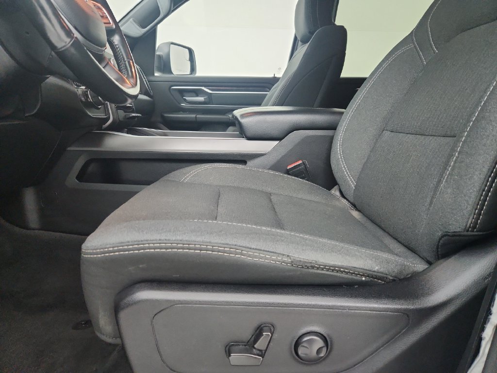 Used 2022 RAM 1500 Big Horn AWD/4WD image 4