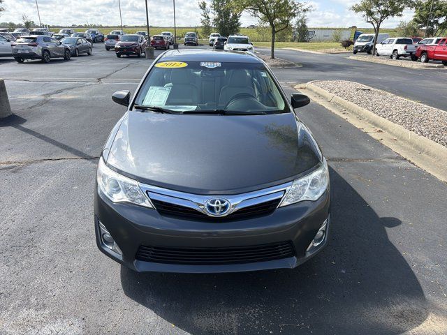Used 2012 Toyota Camry XLE w/ Leather Pkg FWD image 3