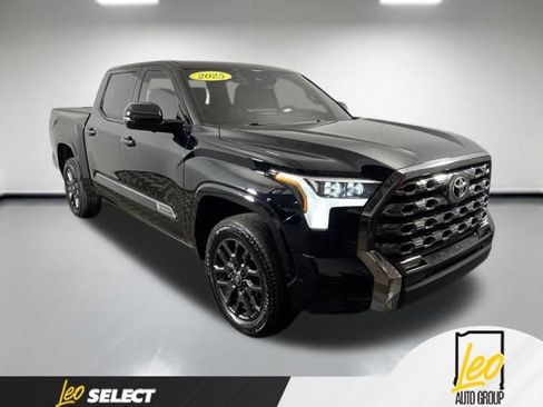 Used 2025 Toyota Tundra Platinum AWD/4WD image 4