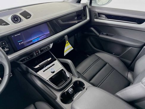 New 2026 Porsche Cayenne S image 26