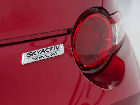 Used 2019 MAZDA MX-5 Miata Grand Touring w/ Appearance Package image 89