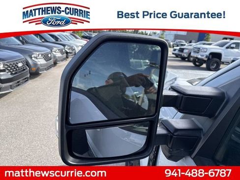 New 2025 Ford F350 Lariat w/ Black Appearance Package image 9