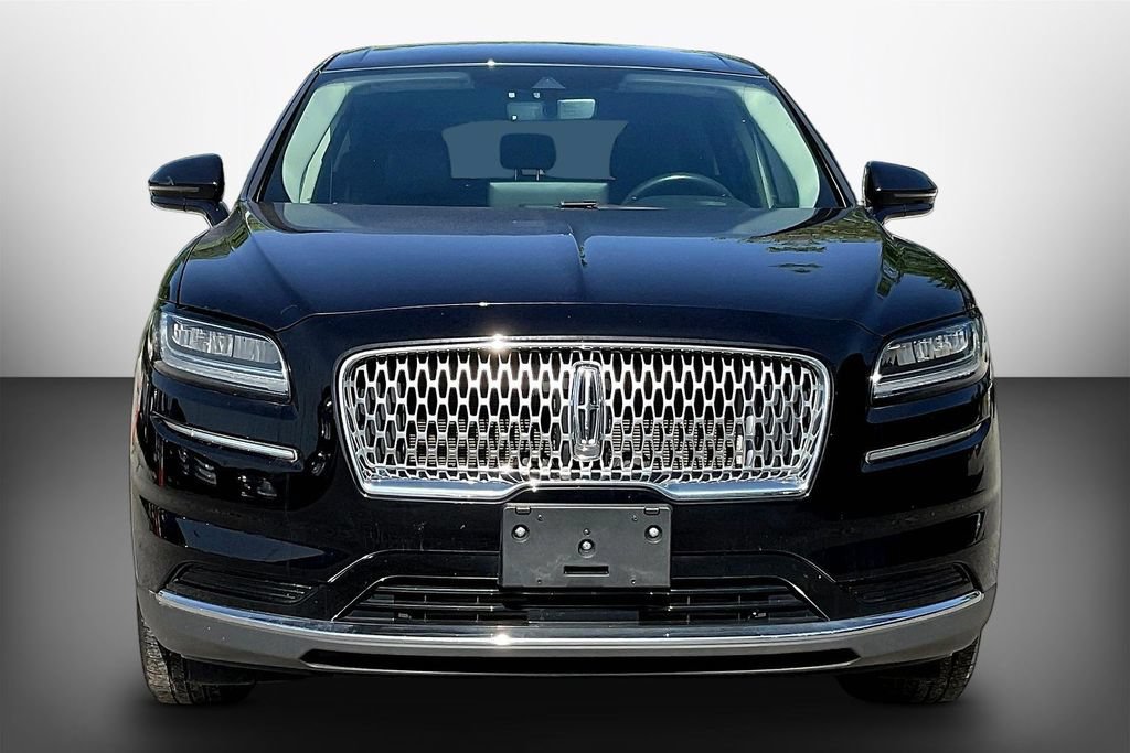 Used 2022 Lincoln Nautilus AWD w/ Premium Package image 2