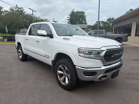 Used 2019 RAM 1500 Limited AWD/4WD image 3