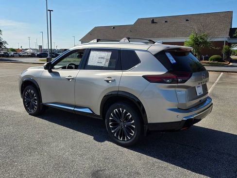 New 2026 Nissan Rogue Platinum w/ Platinum Premium Package AWD/4WD image 9