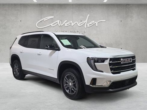 Used 2025 GMC Acadia Elevation image 2