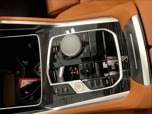 New 2026 BMW X6 xDrive40i image 7