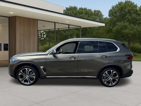 Used 2026 BMW X5 sDrive40i w/ Premium Package RWD image 13