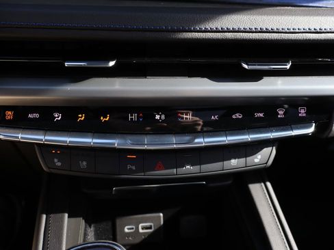 Used 2024 Cadillac XT4 Sport image 22