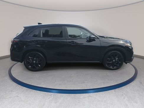 Certified 2025 Honda HR-V Sport image 4